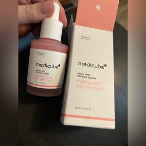 Medicube PDRN Pink Peptide Serum
